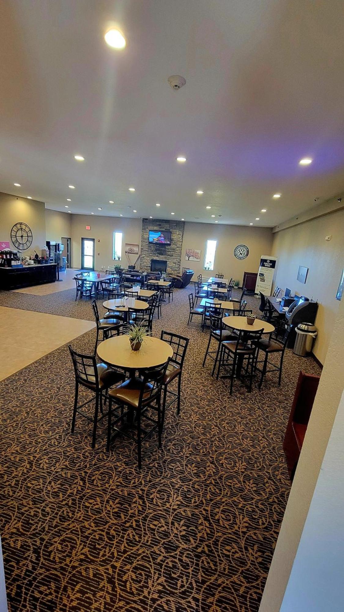 Cobblestone Inn & Suites Maryville Buitenkant foto