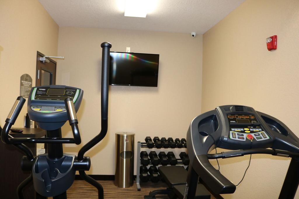 Cobblestone Inn & Suites Maryville Buitenkant foto