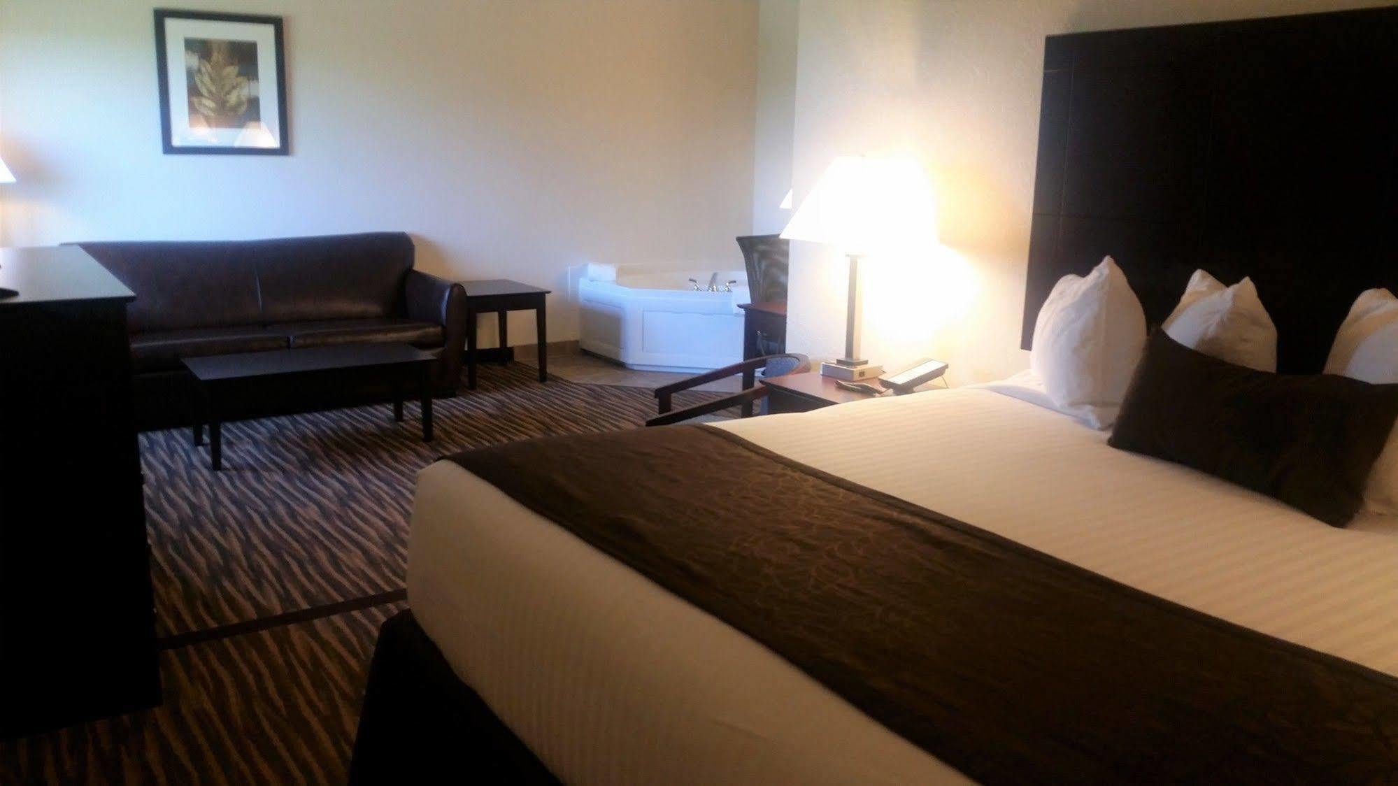 Cobblestone Inn & Suites Maryville Buitenkant foto
